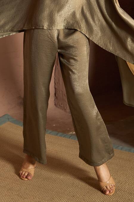 Tasuvure_Green Silk Sequins Divine Embroidered Cape And Pant Co-ord Set _Online_at_Aza_Fashions