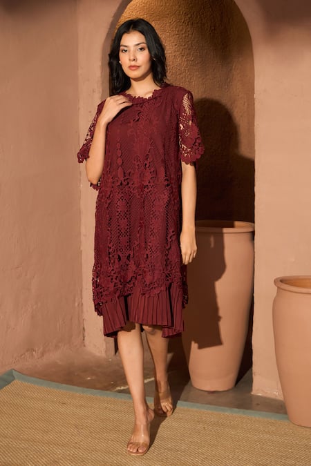 Tasuvure Red Cotton Lace Embroidery Chantilly Round Neck Myra Floral Dress 