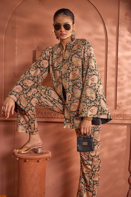 Shop Tasuvure Indes Black Georgette Embroidery Elizey Paisley Cape Jacket With Pant Online at Aza Fashions Shop_Tasuvure Indes_Black Georgette Embroidery Elizey Paisley Cape Jacket With Pant_Online_at_Aza_Fashions