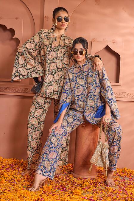Tasuvure Indes Black Georgette Embroidery Elizey Paisley Cape Jacket With Pant at Aza Fashions Tasuvure Indes_Black Georgette Embroidery Elizey Paisley Cape Jacket With Pant_at_Aza_Fashions