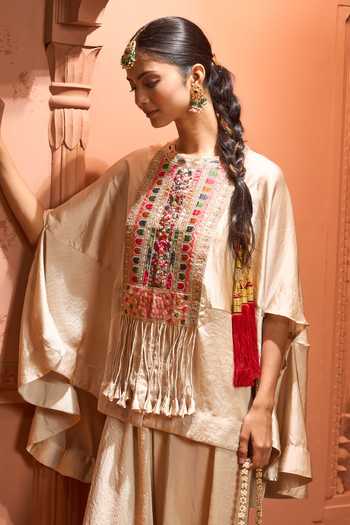 Buy_Tasuvure Indes_Cream Satin, Silk Embroidery Round Neck Kiri Patch Work Kaftan With Flared Pant
