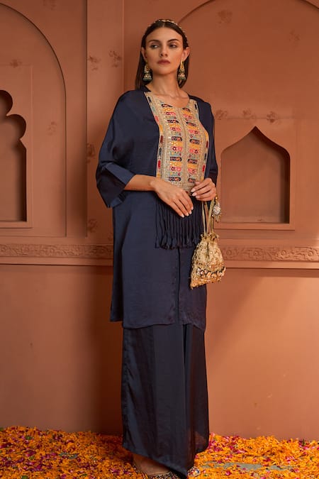 Tasuvure Indes Kiri Embroidered Yoke Kaftan With Flared Pant 