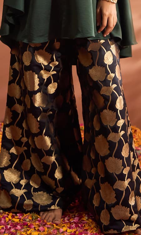 Buy Tasuvure Indes Green Brocade, Silk Embroidery, Sequins Round Kiri Kaftan With Floral Veil Pant Online at Aza Fashions Buy_Tasuvure Indes_Green Brocade, Silk Embroidery, Sequins Round Kiri Kaftan With Floral Veil Pant _Online_at_Aza_Fashions