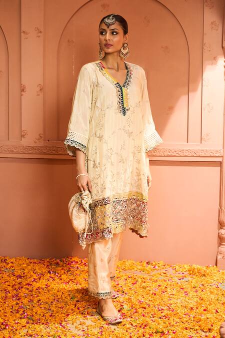 Buy_Tasuvure Indes_Ivory Tissue, Silk Sequins, Mirrors, Inayat Floral Vine Kurta Pant Set _Online_at_Aza_Fashions