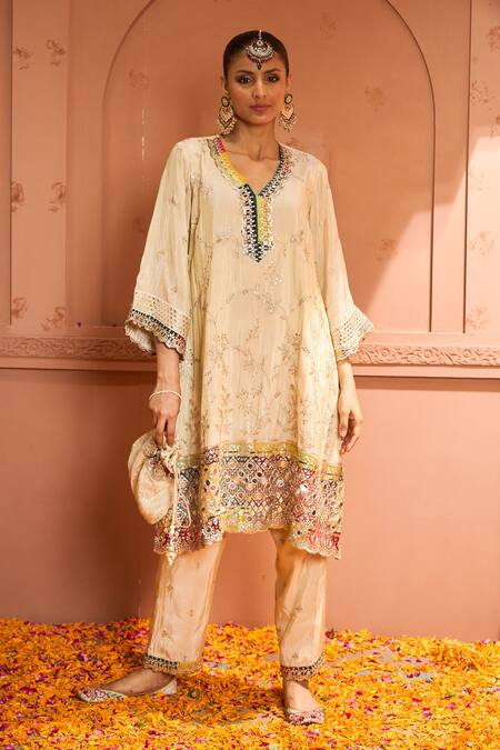 Shop_Tasuvure Indes_Ivory Tissue, Silk Sequins, Mirrors, Inayat Floral Vine Kurta Pant Set _Online_at_Aza_Fashions