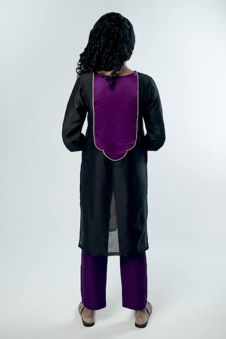 Shop Prachi Kamat Black Chanderi, Linen, Satin Embroidery Split Anar Bodice Kurta With Pant at Aza Fashions Shop_Prachi Kamat_Black Chanderi, Linen, Satin Embroidery Split Anar Bodice Kurta With Pant _at_Aza_Fashions