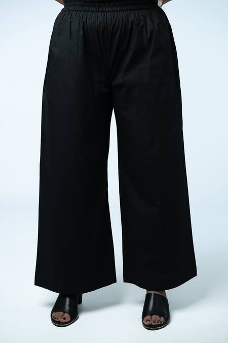 Prachi Kamat Black Chanderi, Poplin Embroidery Collared Sutli Bomb Kurta With Pant at Aza Fashions Prachi Kamat_Black Chanderi, Poplin Embroidery Collared Sutli Bomb Kurta With Pant _at_Aza_Fashions