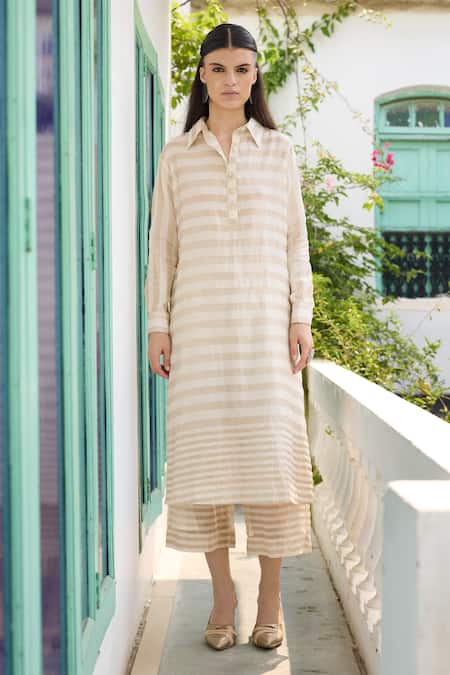 Shop_RAAS LIFE_Cream Chanderi Collared Rangrez Hand Woven Kurta With Pant _Online_at_Aza_Fashions