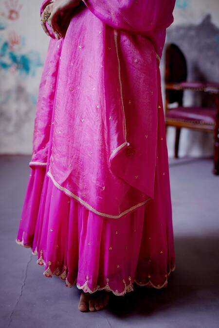 Buy_Deep Thee_Pink Organza, Georgette Metallic Thread, Ditsy Bloom Gathered Anarkali Set _Online_at_Aza_Fashions