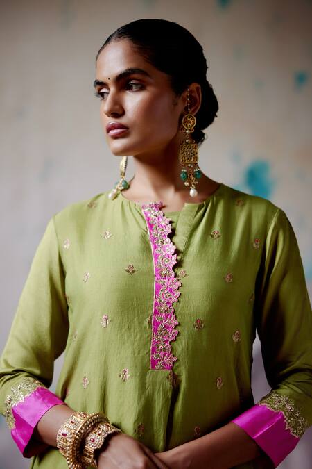 Shop_Deep Thee_Green Silk Embroidery Round Neck Zardozi Fleur Booti High Low Kurta And Pant Set _Online_at_Aza_Fashions
