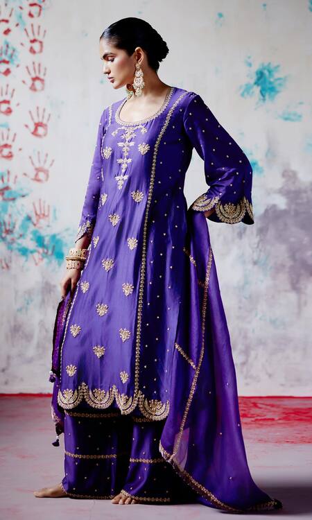 Shop Deep Thee Purple Organza, Chanderi Beads, Embroidery Round Floral Panelled Kurta Pant Set Online at Aza Fashions Shop_Deep Thee_Purple Organza, Chanderi Beads, Embroidery Round Floral Panelled Kurta Pant Set _Online_at_Aza_Fashions