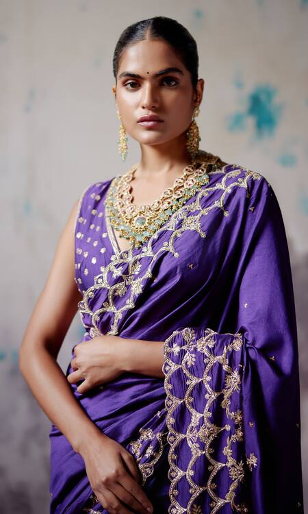 Buy_Deep Thee_Purple Silk Beads, Embroidery V-neck Border Saree With Blouse _Online_at_Aza_Fashions