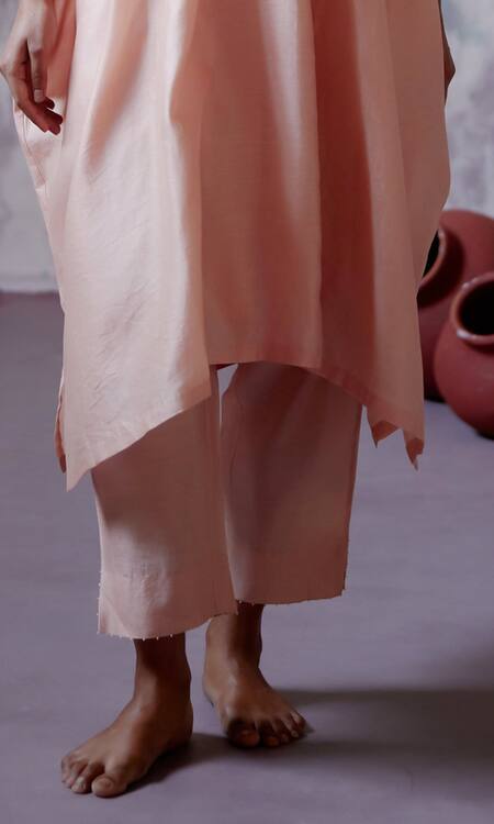 Deep Thee_Peach Chanderi Embroidery Split V-neck Zardozi Kaftan With Pant _Online_at_Aza_Fashions