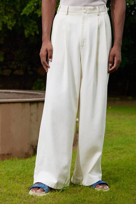 Triune_White Cotton Plain Le Casa Casual Pant _Online_at_Aza_Fashions