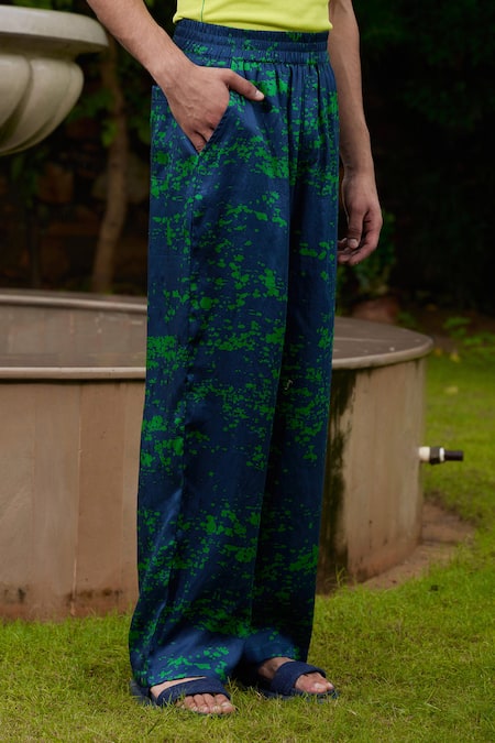 Buy Triune Green Tencel Satin Abstract Triune Beach Club Pattern Pant Online at Aza Fashions Buy_Triune_Green Tencel Satin Abstract Triune Beach Club Pattern Pant_Online_at_Aza_Fashions