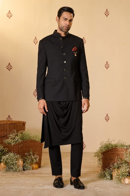 S&N by Shantnu Nikhil Twill Textured Bandhgala 