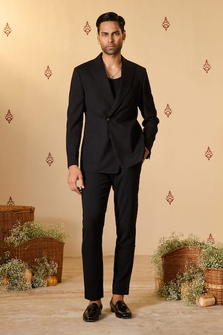 S&N by Shantnu Nikhil Plain Woven Jacket 