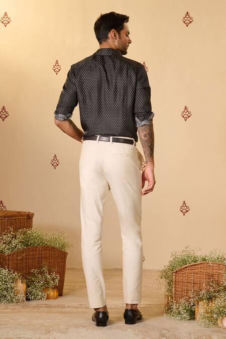 Shop S&N By Shantnu Nikhil Black Silk Adamas Print Shirt at Aza Fashions Shop_S&N By Shantnu Nikhil_Black Silk Adamas Print Shirt_at_Aza_Fashions