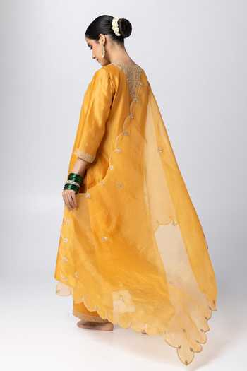 Shop Pants And Pajamas Yellow Silk Organza Sequins, Zari Scallop Trimmed Border Dupatta at Aza Fashions Shop_Pants And Pajamas_Yellow Silk Organza Sequins, Zari Scallop Trimmed Border Dupatta _at_Aza_Fashions