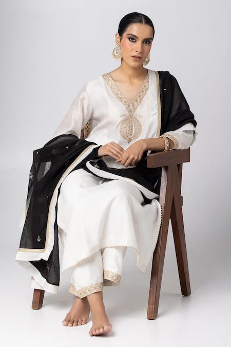 Shop Pants And Pajamas Black Chanderi Embroidery, Lace Mull Dupatta at Aza Fashions Shop_Pants And Pajamas_Black Chanderi Embroidery, Lace Mull Dupatta _at_Aza_Fashions