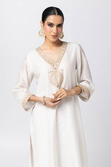 Buy_Pants And Pajamas_White Silk, Cotton Zari, Sequins V-neck Floral Chanderi Kurta _Online_at_Aza_Fashions