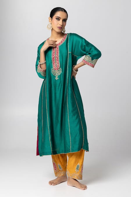 Pants and Pajamas Green Kurta Silk Chanderi Embroidered Sequin Round Thread And Yoke Salwar Set 