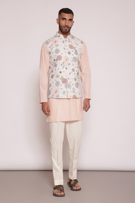 Lacquer Embassy Floral Print Bundi Kurta Set 