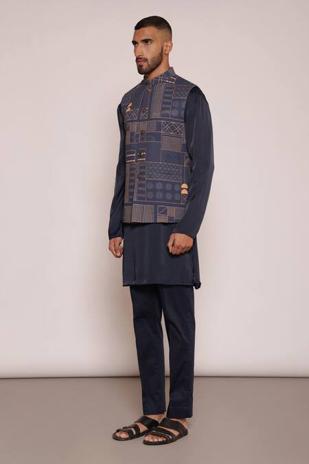 Lacquer Embassy Blue Cotton Floral Geometric Bundi Kurta Set at Aza Fashions Lacquer Embassy_Blue Cotton Floral Geometric Bundi Kurta Set _at_Aza_Fashions