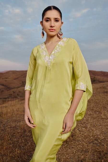 Islie By Priya Jain_Green Crepe Sequins, Beads V-neck Neckline Embroidered Kaftan And Pant Set _Online_at_Aza_Fashions