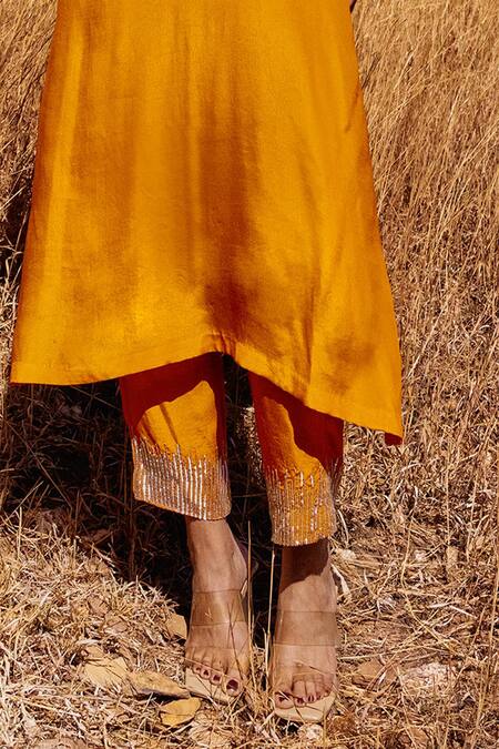 Islie By Priya Jain_Orange Crepe Zari, Sequins Scoop Neckline Embroidered Kaftan Kurta And Pant Set _Online_at_Aza_Fashions