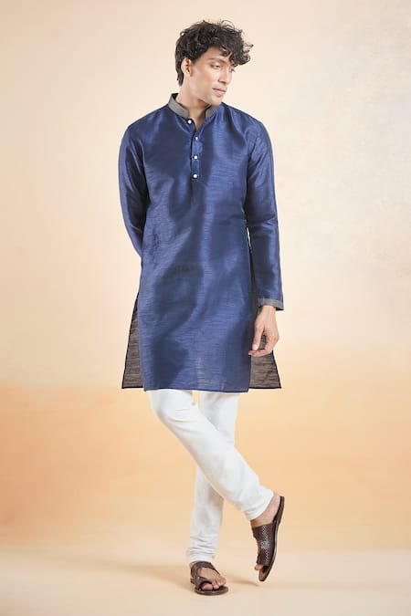 Arihant Rai Sinha Sleeve Embroidered Kurta Set 