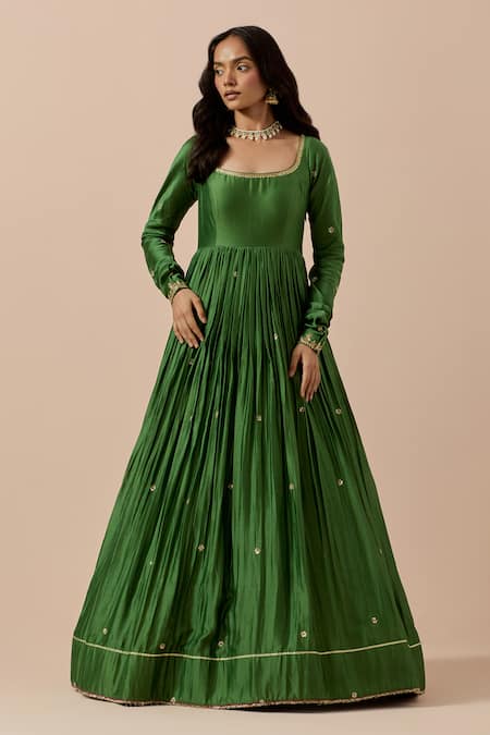 Ikshita Choudhary Green Chanderi, Organza, Muslin Cut Floral Placement Anarkali With Dupatta Online at Aza Fashions Ikshita Choudhary_Green Chanderi, Organza, Muslin Cut Floral Placement Anarkali With Dupatta _Online_at_Aza_Fashions