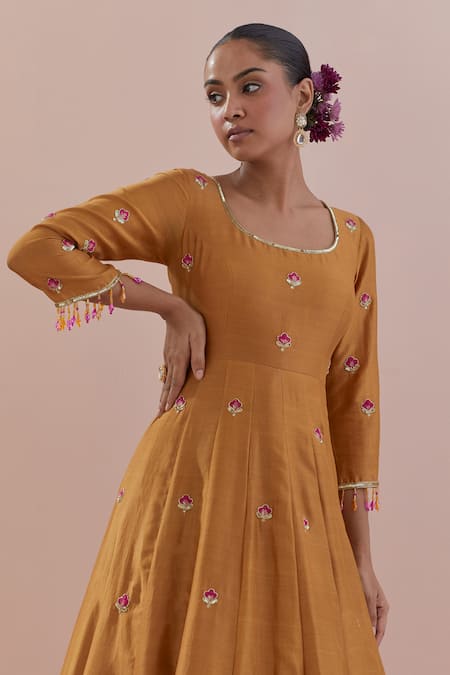 Buy Ikshita Choudhary Yellow Chanderi, Organza, Cotton Flower Embroidered Anarkali With Dupatta Buy_Ikshita Choudhary_Yellow Chanderi, Organza, Cotton Flower Embroidered Anarkali With Dupatta