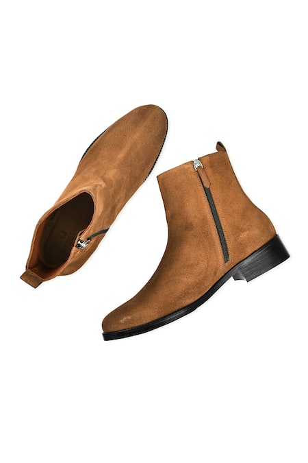Wednesday Lifestyle Lord Suede Leather Plain Boots 