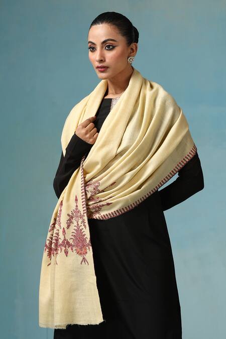 Buy Dusala Cream Simone Floral Pattern Kashmiri Shawl Online at Aza Fashions Buy_Dusala_Cream Simone Floral Pattern Kashmiri Shawl _Online_at_Aza_Fashions