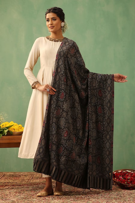 DUSALA Dinesha Cashmere Shawl 