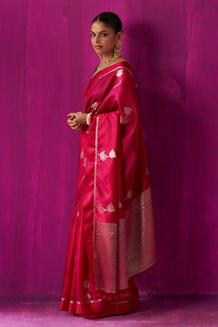 Shop Five Point Five Magenta Silk Padmini Jaal Detailed Pallu Saree With Running Blouse Piece Online at Aza Fashions Shop_Five Point Five_Magenta Silk Padmini Jaal Detailed Pallu Saree With Running Blouse Piece _Online_at_Aza_Fashions