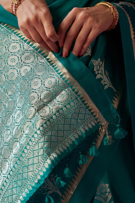 Buy_Five Point Five_Green Silk Embroidery Madhavi Floral Woven Saree With Running Blouse Piece _Online_at_Aza_Fashions