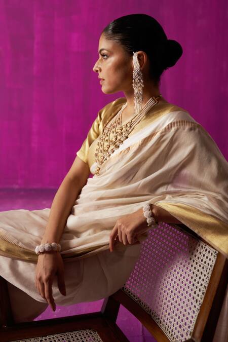 Five Point Five Off White Maheshwari Zari Amrapali Resham Border Saree With Running Blouse Piece Online at Aza Fashions Five Point Five_Off White Maheshwari Zari Amrapali Resham Border Saree With Running Blouse Piece _Online_at_Aza_Fashions