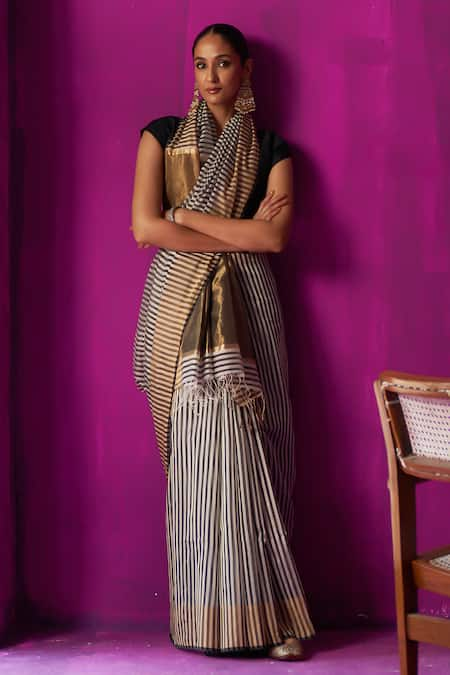 FIVE POINT FIVE Black Maheshwari Woven Stripe Roma Detailed Saree With Running Blouse Piece 