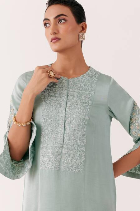 Buy Devnaagri Blue Organza, Satin Sequins, Embroidery Round Flora Dori And Kurta Set Online at Aza Fashions Buy_Devnaagri_Blue Organza, Satin Sequins, Embroidery Round Flora Dori And Kurta Set _Online_at_Aza_Fashions