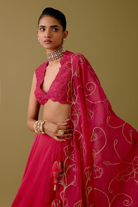 Shop Devnaagri Pink Organza, Satin Diamonds, Florence Bloom Dori Lehenga Set Online at Aza Fashions Shop_Devnaagri_Pink Organza, Satin Diamonds, Florence Bloom Dori Lehenga Set _Online_at_Aza_Fashions