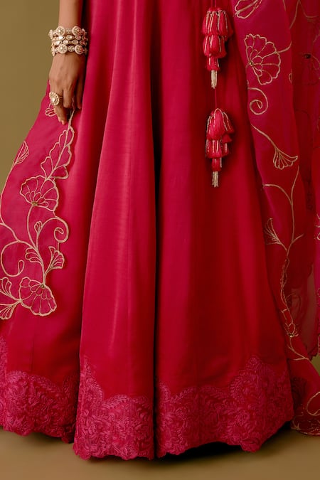 Buy Devnaagri Pink Organza, Satin Diamonds, Florence Bloom Dori Lehenga Set Buy_Devnaagri_Pink Organza, Satin Diamonds, Florence Bloom Dori Lehenga Set
