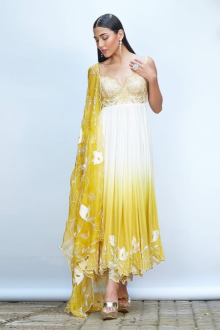 Priyanka Jain_Ivory Chiffon Embroidery Sweetheart Neck Ombre Anarkali Pant Set _Online_at_Aza_Fashions