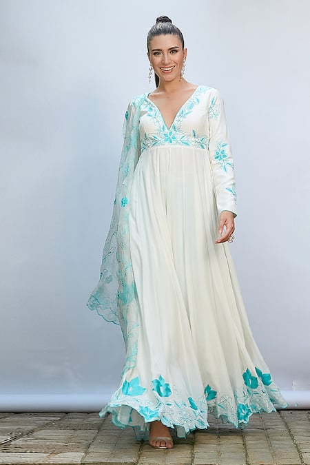 Priyanka Jain Ivory Italian Crepe Embroidered Floral Plunge V Aari Anarkali Set 