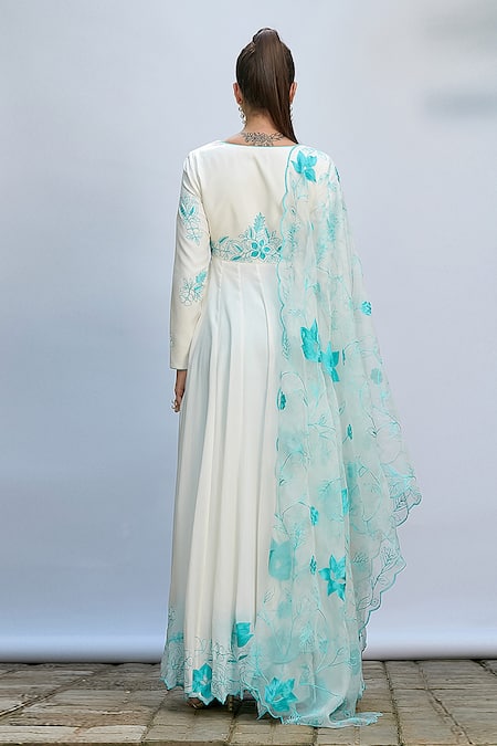 Shop Priyanka Jain Ivory Crepe, Chiffon Embroidery, Applique Plunge Neck Aari Anarkali Set Online at Aza Fashions Shop_Priyanka Jain_Ivory Crepe, Chiffon Embroidery, Applique Plunge Neck Aari Anarkali Set _Online_at_Aza_Fashions