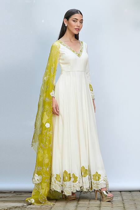 Shop_Priyanka Jain_Ivory Chiffon Applique, Embroidery V-neck Placement Anarkali Set _Online_at_Aza_Fashions