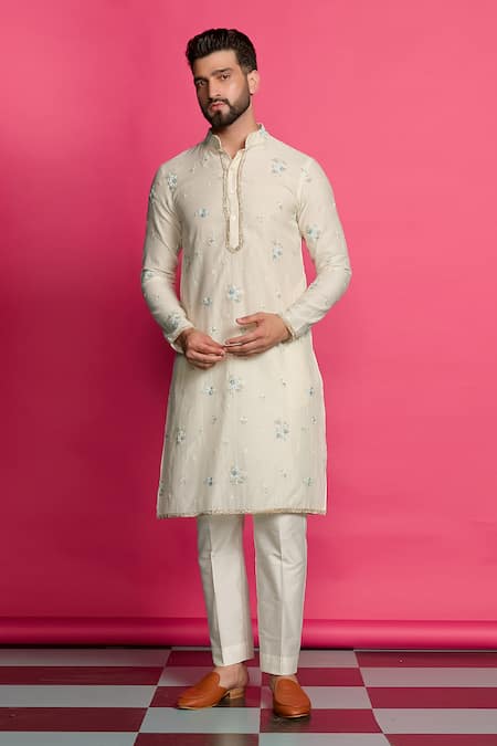 Priyanka Jain_Ivory Chanderi, Cotton, Silk Pearls, Sequins Embroidered Kurta Set _Online_at_Aza_Fashions