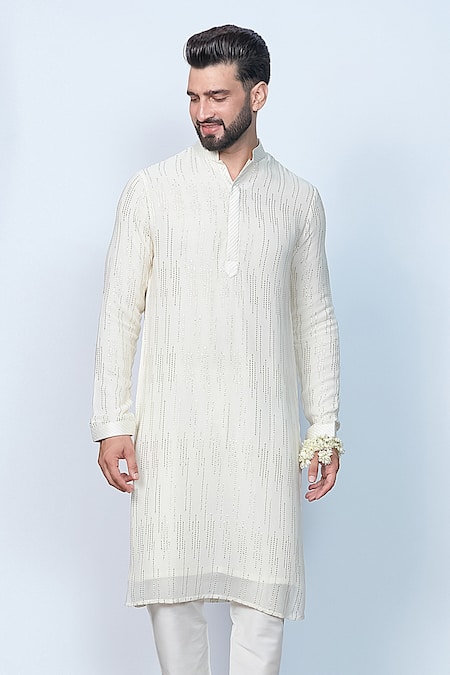 Priyanka Jain_Ivory Georgette, Cotton Zari Stripe Embroidered Kurta Set _Online_at_Aza_Fashions