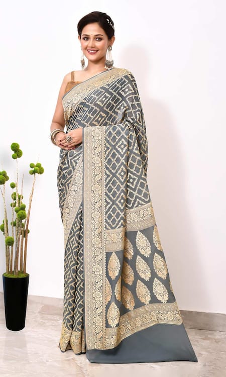 Naaritva India Florin Mahal Jaal Woven Saree With Running Blouse 